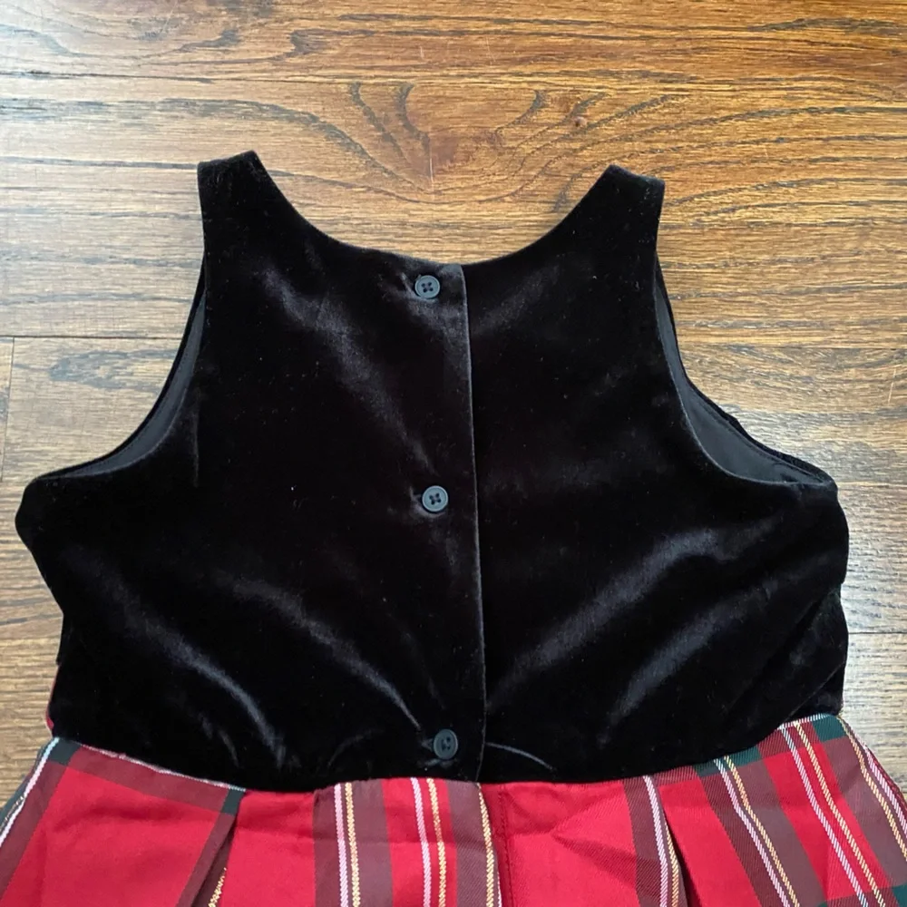 Children’s Place- toddler girl 4T Black Velvet Top Red Plaid Bow Skirt holiday
